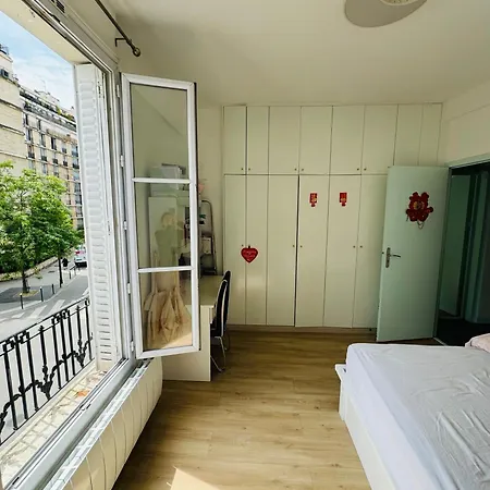 15 Zone Touristique * Paris